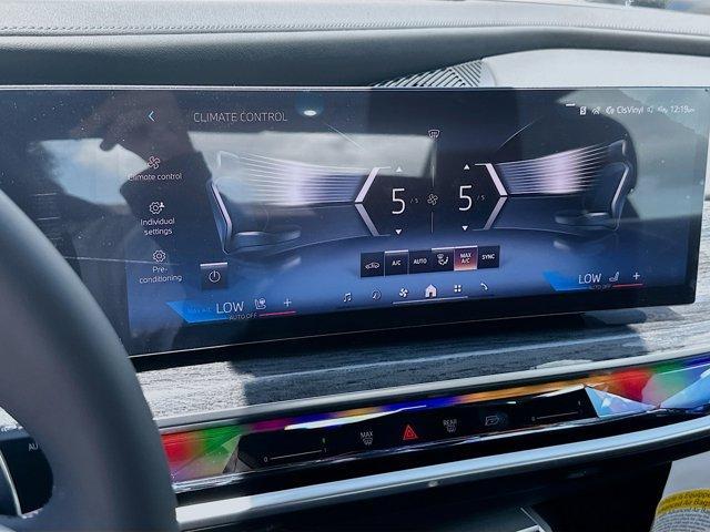 new 2025 BMW 760 car, priced at $125,957