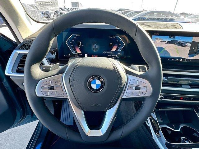 new 2025 BMW X7 car, priced at $85,451