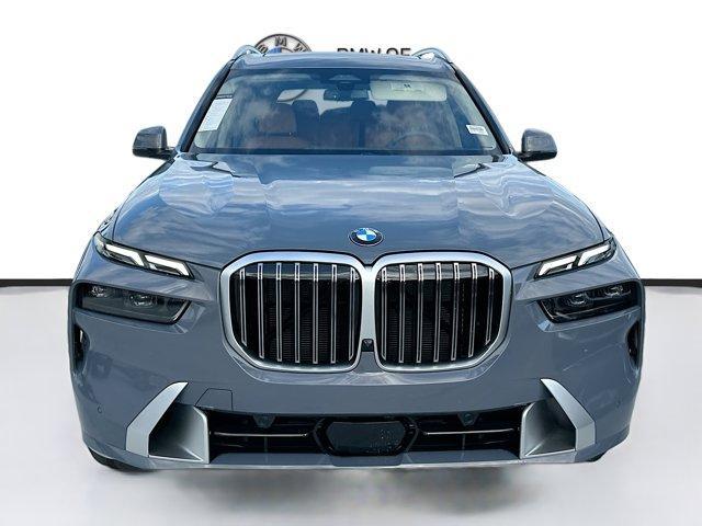 new 2025 BMW X7 car, priced at $85,451