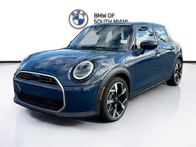 new 2025 MINI Hardtop car, priced at $39,030