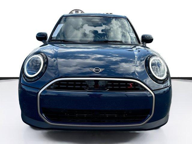 new 2025 MINI Hardtop car, priced at $39,030