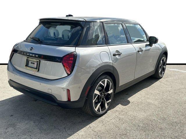 new 2025 MINI Hardtop car, priced at $36,880