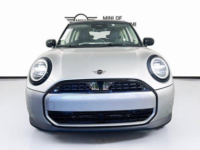 new 2025 MINI Hardtop car, priced at $32,381