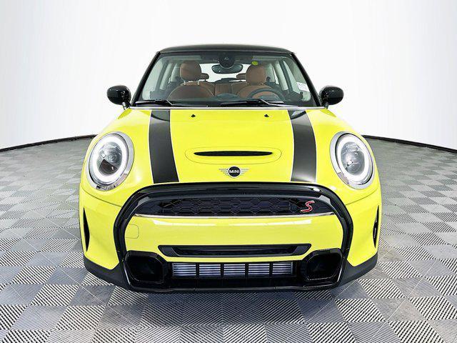 new 2024 MINI Hardtop car, priced at $34,684