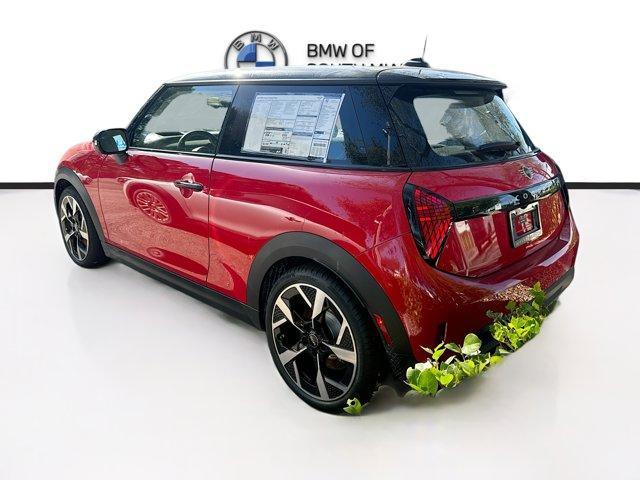 new 2025 MINI Hardtop car, priced at $32,565