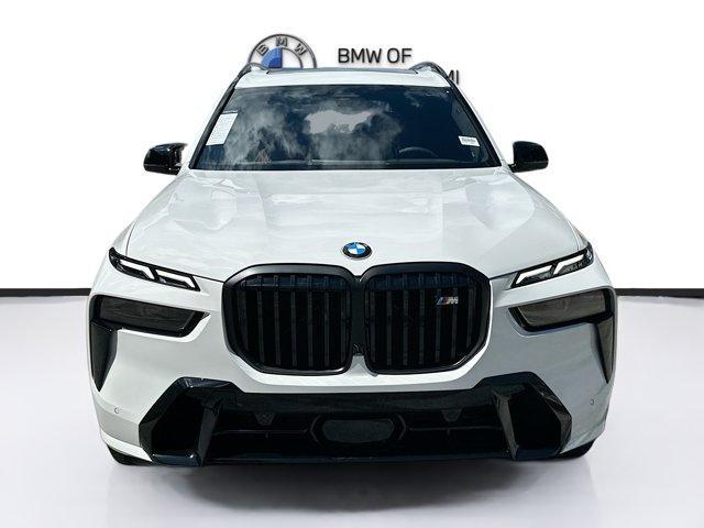 new 2025 BMW X7 car, priced at $107,876