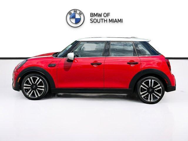 used 2023 MINI Hardtop car, priced at $26,000