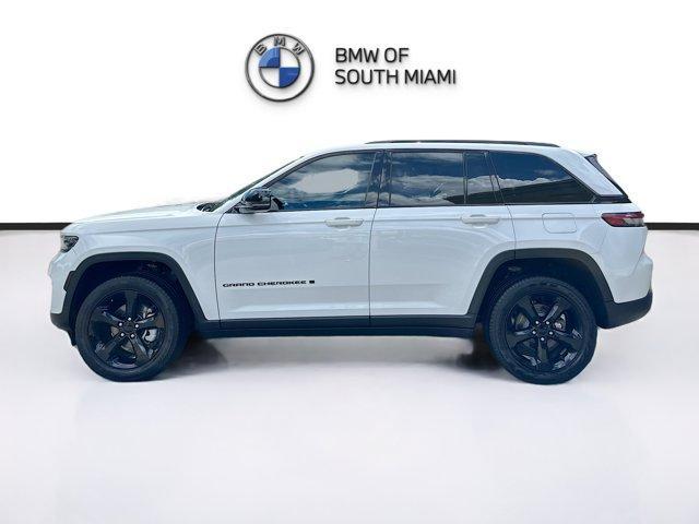 used 2024 Jeep Grand Cherokee car, priced at $31,500