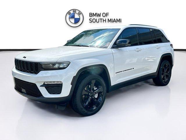 used 2024 Jeep Grand Cherokee car, priced at $31,500