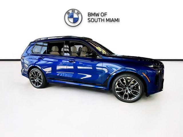 new 2025 BMW X7 car, priced at $113,508