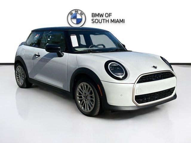 new 2025 MINI Hardtop car, priced at $31,781