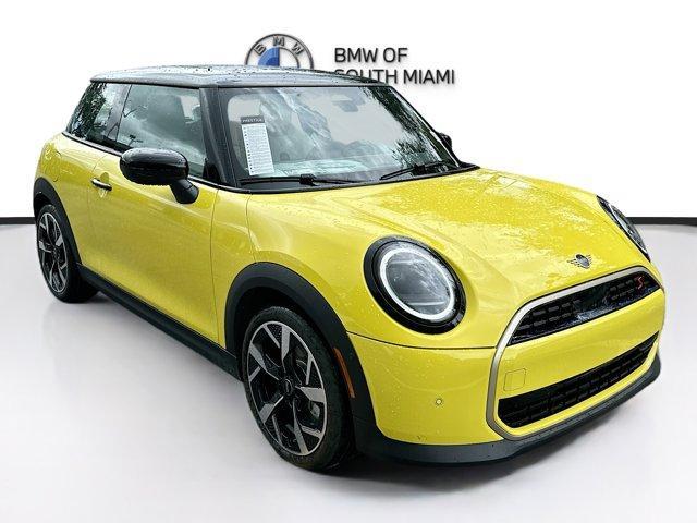 new 2025 MINI Hardtop car, priced at $35,895