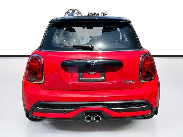 used 2023 MINI Hardtop car, priced at $26,500