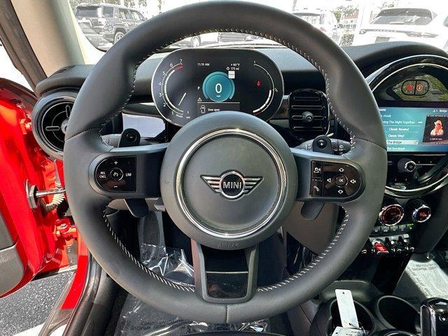 used 2023 MINI Hardtop car, priced at $26,500