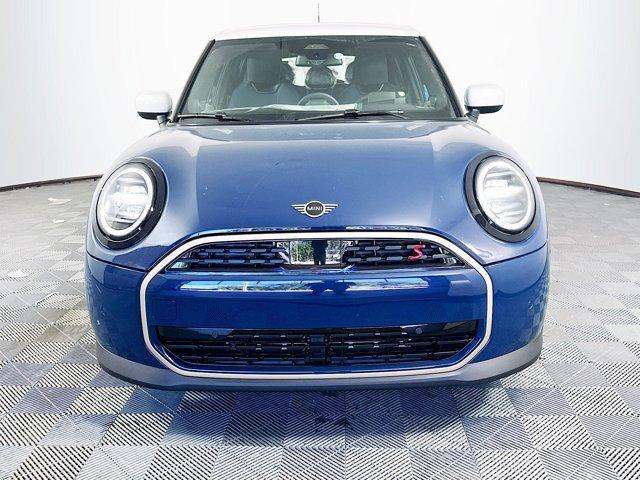 new 2025 MINI Hardtop car, priced at $39,030