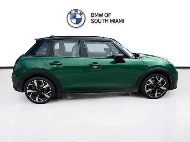 new 2025 MINI Hardtop car, priced at $39,580