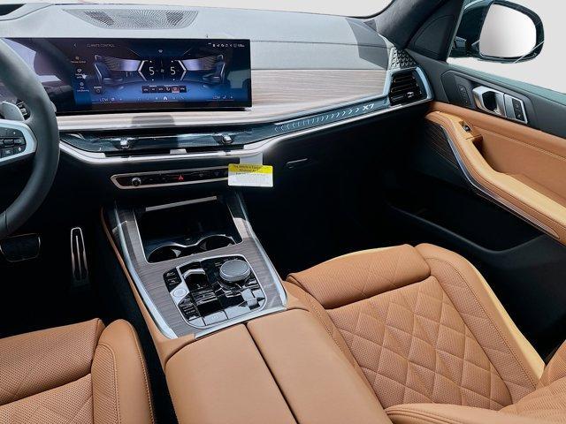 new 2026 BMW X7 car, priced at $89,075