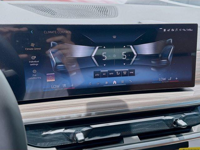 new 2026 BMW X7 car, priced at $89,075