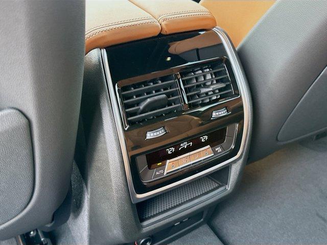 new 2026 BMW X7 car, priced at $89,075