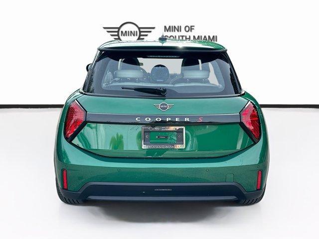 new 2025 MINI Hardtop car, priced at $35,822