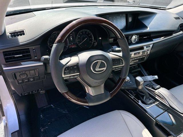 used 2016 Lexus ES 350 car, priced at $21,500