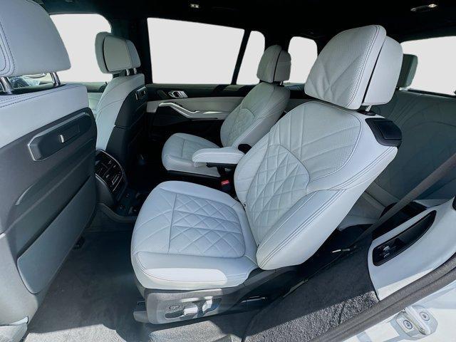 new 2026 BMW X7 car, priced at $95,212