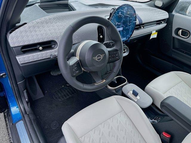 new 2025 MINI Hardtop car, priced at $33,669