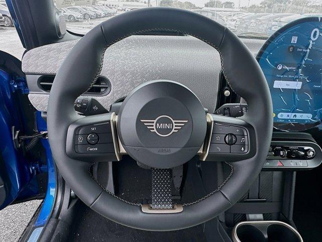 new 2025 MINI Hardtop car, priced at $33,669