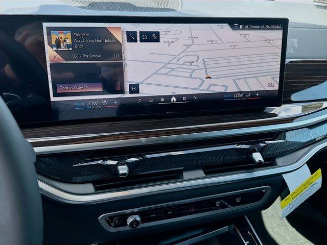 new 2026 BMW X7 car, priced at $100,805