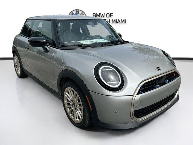 new 2025 MINI Hardtop car, priced at $34,411