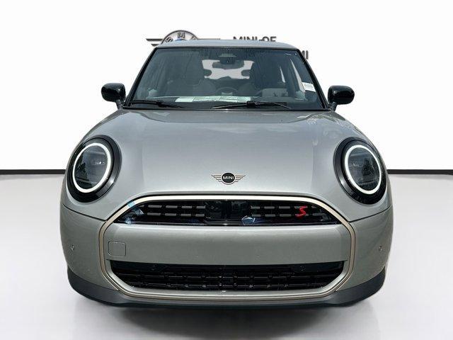 new 2025 MINI Hardtop car, priced at $33,694