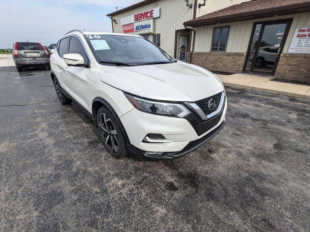used 2020 Nissan Rogue Sport car, priced at $15,987