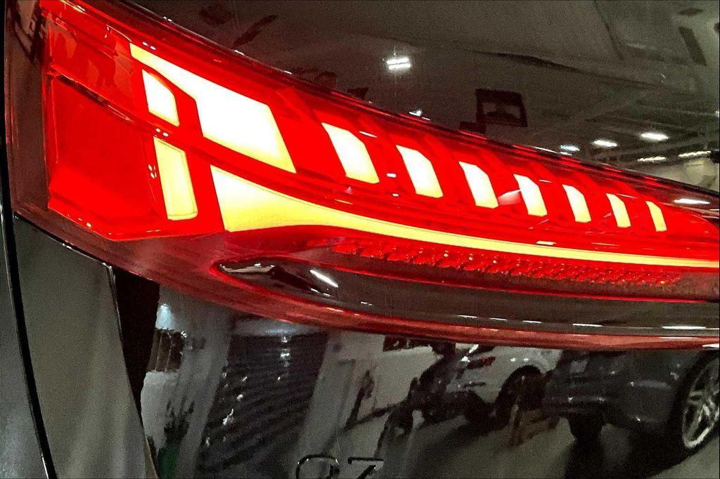 new 2026 Audi Q7 car, priced at $78,295