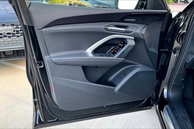 new 2025 Audi Q5 car, priced at $60,175