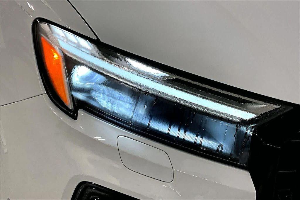 new 2026 Audi Q7 car, priced at $68,140