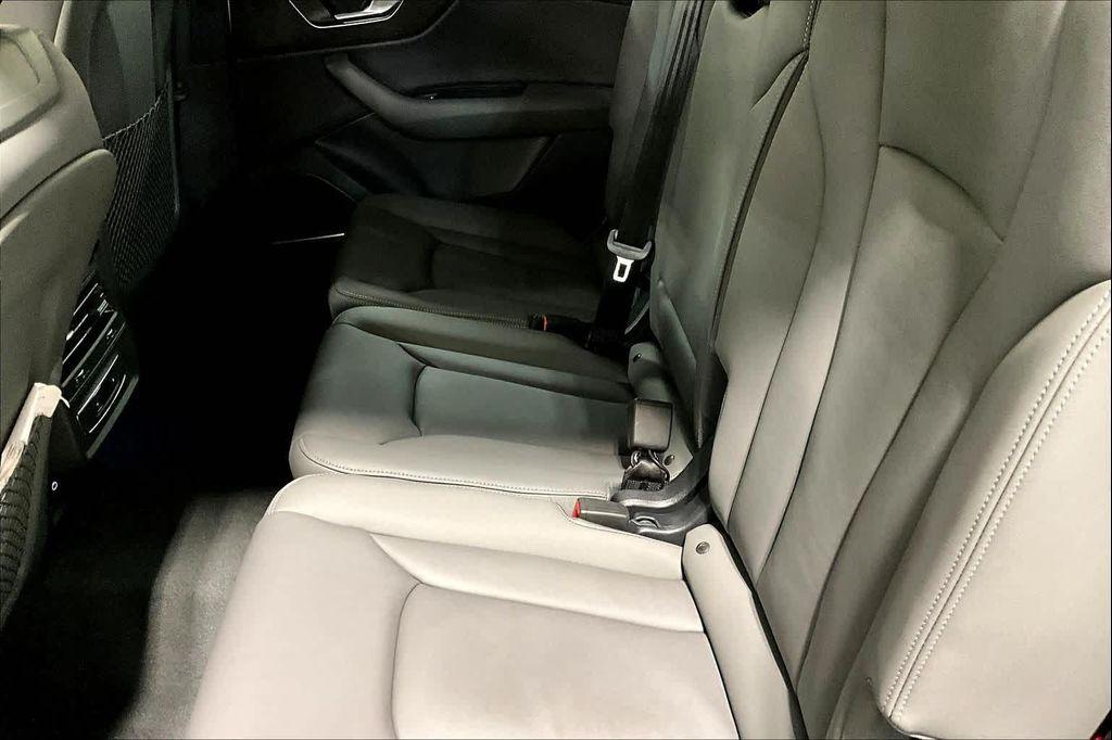 new 2026 Audi Q7 car, priced at $68,140
