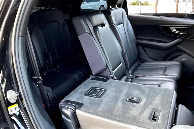 used 2017 Audi Q7 car, priced at $18,300
