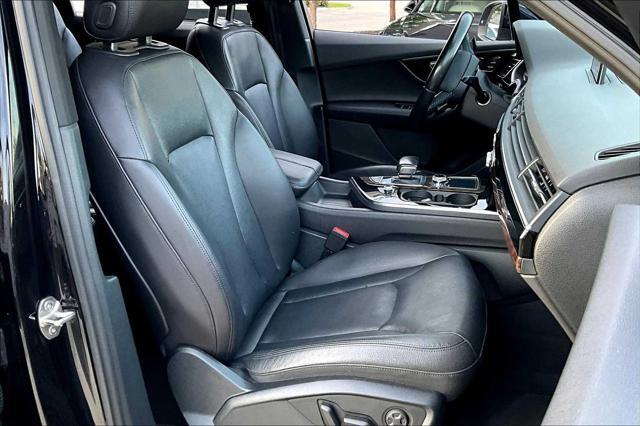 used 2017 Audi Q7 car, priced at $18,300