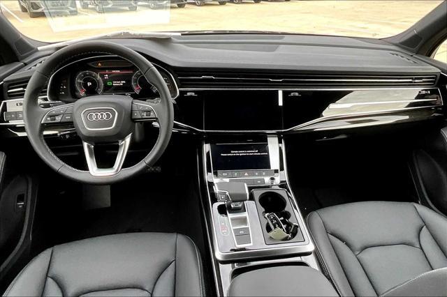 new 2025 Audi Q7 car, priced at $78,065