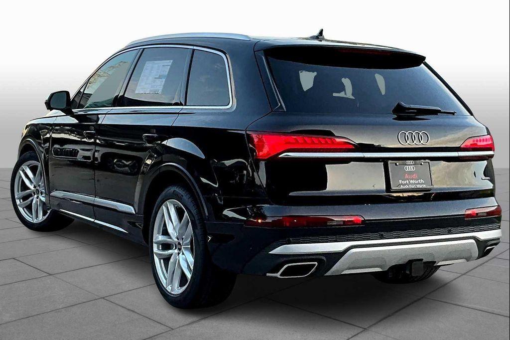 new 2025 Audi Q7 car, priced at $67,830
