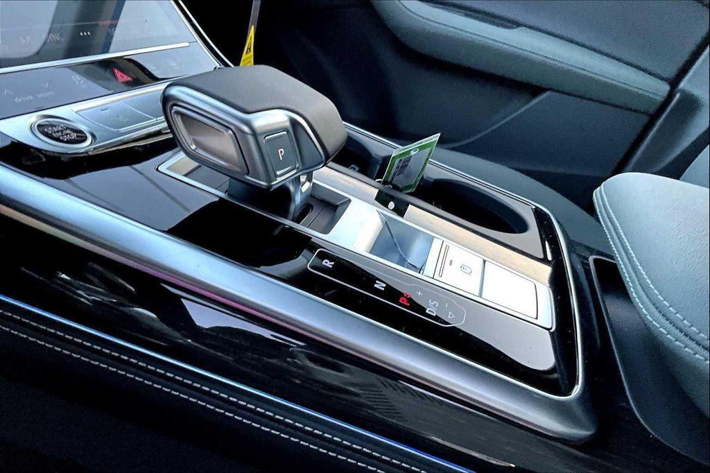 new 2025 Audi Q7 car, priced at $67,830