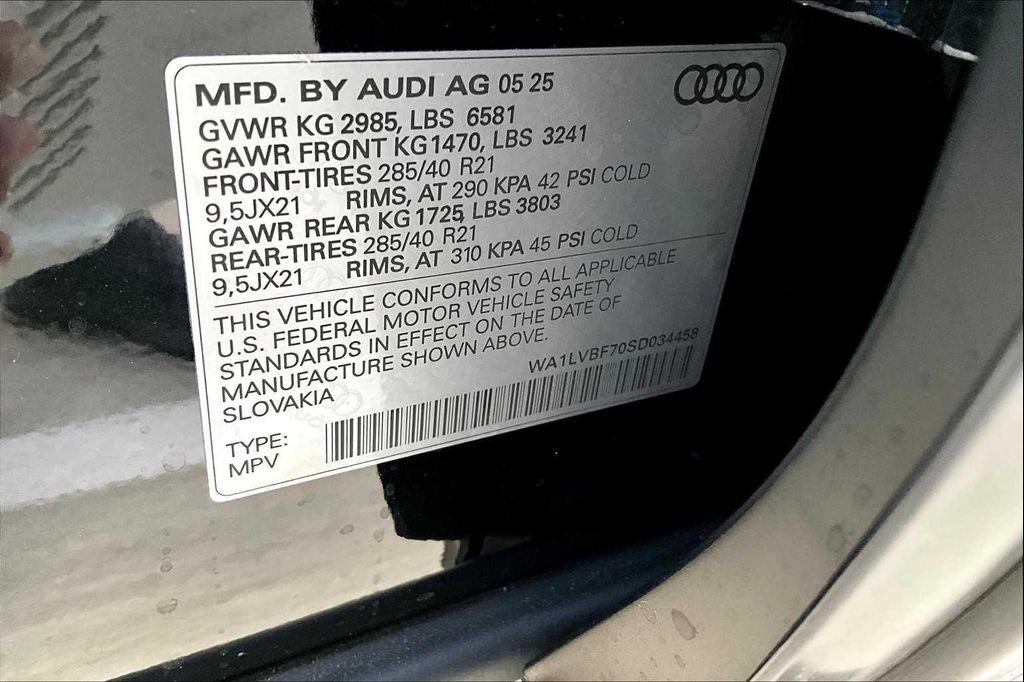 new 2025 Audi Q7 car, priced at $67,830