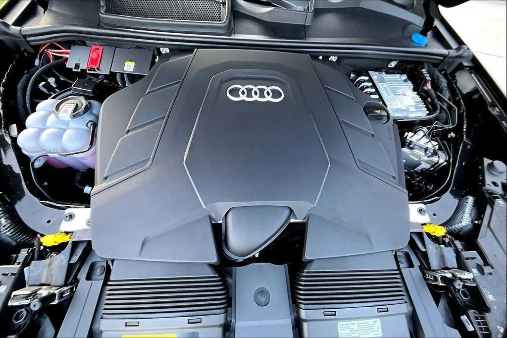 new 2025 Audi Q7 car, priced at $67,830