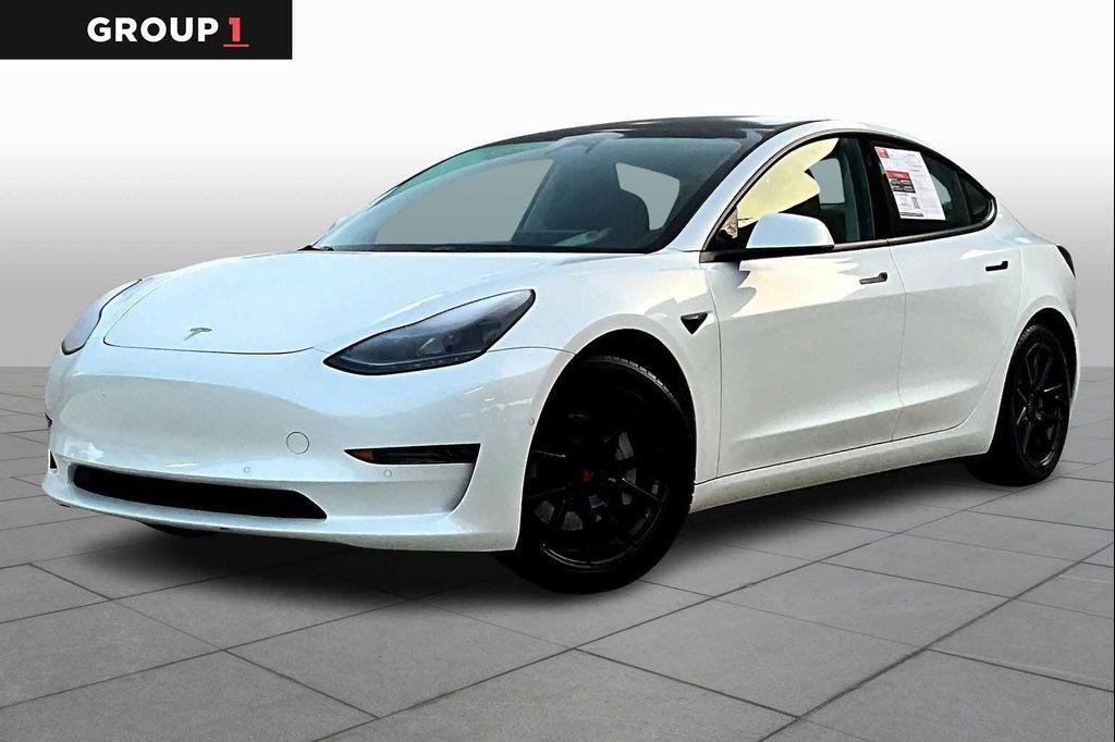 used 2021 Tesla Model 3 car, priced at $23,000