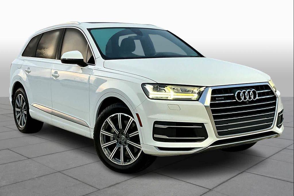 used 2018 Audi Q7 car, priced at $19,000