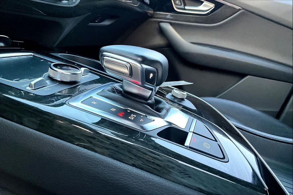 used 2018 Audi Q7 car, priced at $19,000