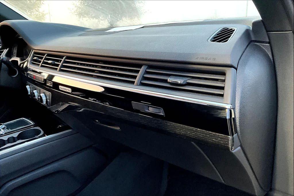 used 2018 Audi Q7 car, priced at $19,000