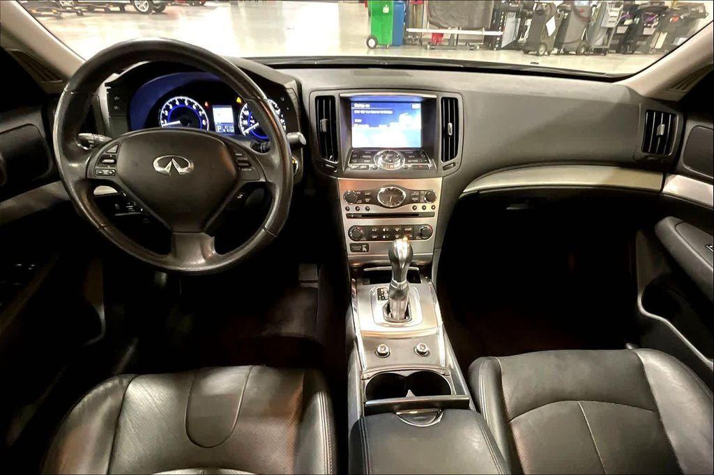 used 2015 INFINITI Q40 car, priced at $13,500