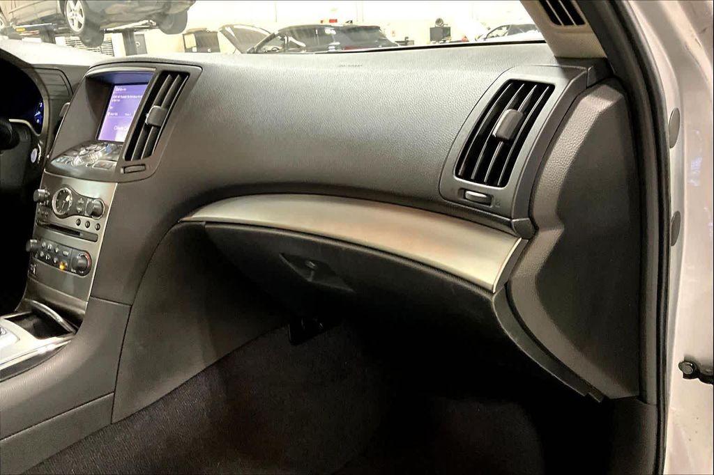 used 2015 INFINITI Q40 car, priced at $13,500