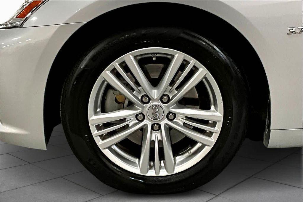 used 2015 INFINITI Q40 car, priced at $13,500